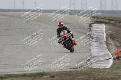 media/Nov-29-2025-TrackDaz (Sat) [[10ae2d9bce]]/A Group/Session 3 (Outside Grapevine)/